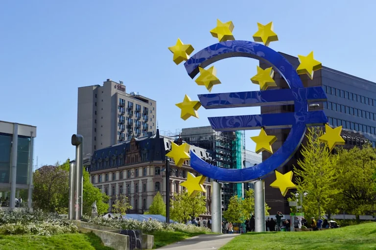 ECB rugsėjo 10-oji: tikėtina, kad palūkanų nemažins