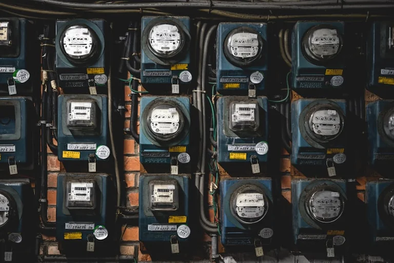 Rugpjūčio 31-osios elektros kainos: tikslių verčių trūksta