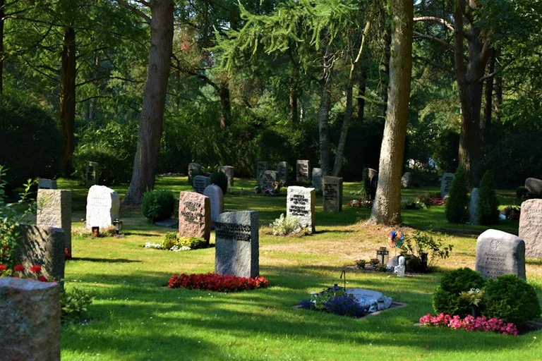 Gavus įspėjimą dėl kapo, sutvarkyti reikia per metus